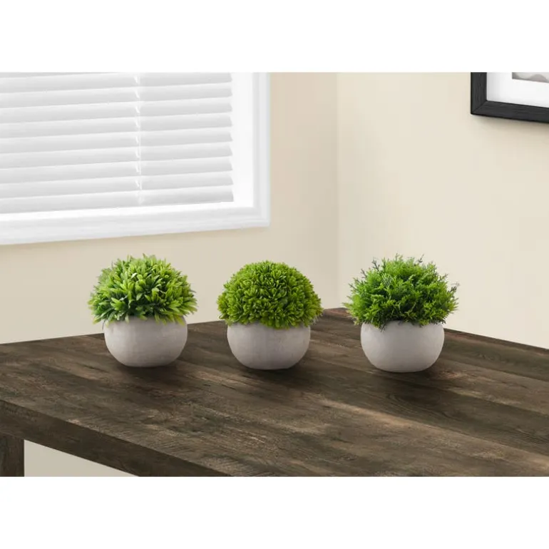 Artificial plant - 3pcs / 5"h grass in a 3" grey pot