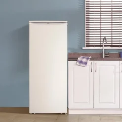 DANBY 8,5 Cu Ft Freezer White, Vertical, 24