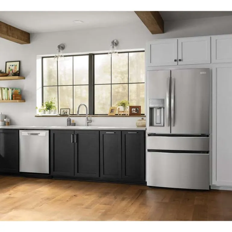 FRIGIDAIRE GALLERY 36 In 26,3 Cu Ft Refrigerator Stainless Bottom Freezer, French door - GRMS2773AF