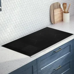 FRIGIDAIRE GALLERY 36 In Cooktop Induction Stainless 36"    Stainless - GCCI3670BM