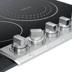 Frigidaire Professional Cooktop Glass-Ceramic Black 30"    Black - PCCE3080AF