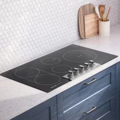 Frigidaire Professional Cooktop Glass-Ceramic Black 36"    Black - PCCE3680AF