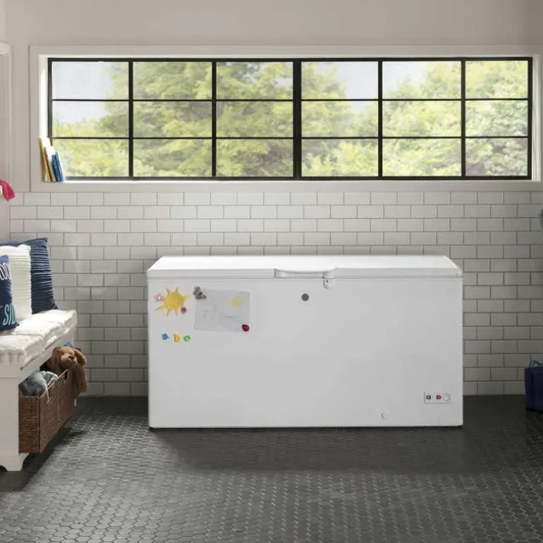 GE 15,7 Cu Ft Freezer White, Honrizontal, 65" - FCM16SLWW