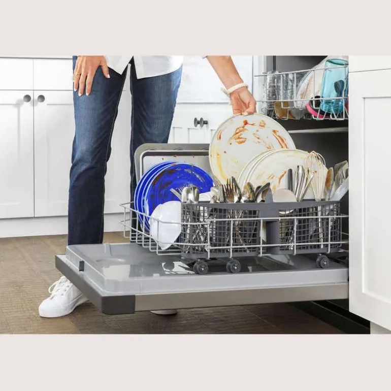 GE Dishwasher Built-In White 24" 59dB - GDF510PGRWW