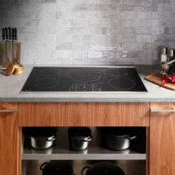 GE Profile Cooktop Glass-Ceramic Black 36" Electric   Black - PHP7036DTBB