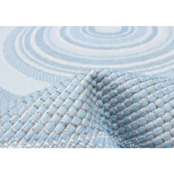 Indoor or Outdoor Rug - 7 x 10