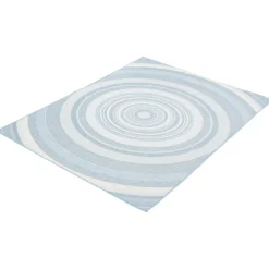 Indoor or Outdoor Rug - 7 x 10
