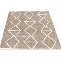 Indoor Rug - 5 x 7