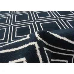 Indoor Rug - 7 x 10