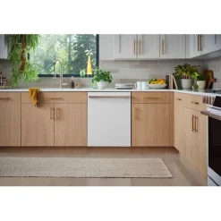 LG STUDIO Dishwasher Built-In White 24