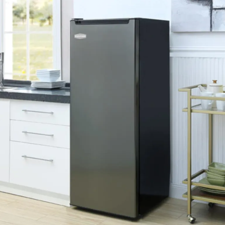 MARATHON 6.5 Cu. Ft. Freezer Black, Vertical, 21.7" - MUF65BLS-2