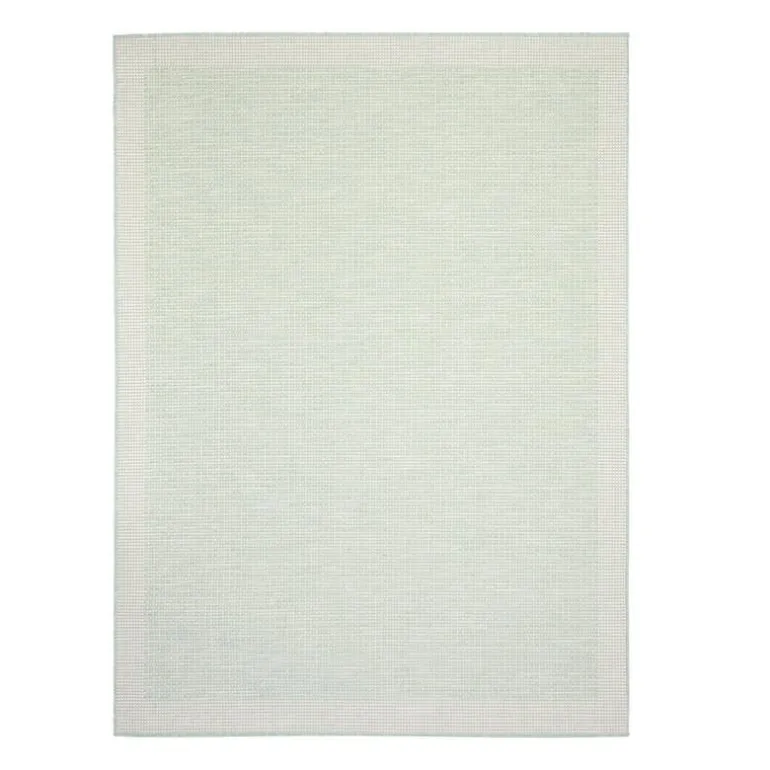Outdoor 7 x 10 ft Rug