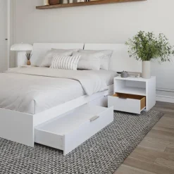 Queen 2-Drawer Storage Bedroom Set (60