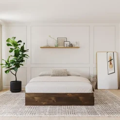 Queen Platform Bed with 3-Drawer Storage (60") - Nexera