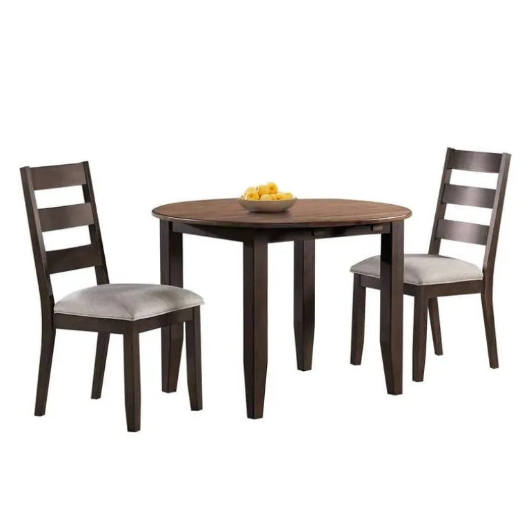 Round table with 2 chairs